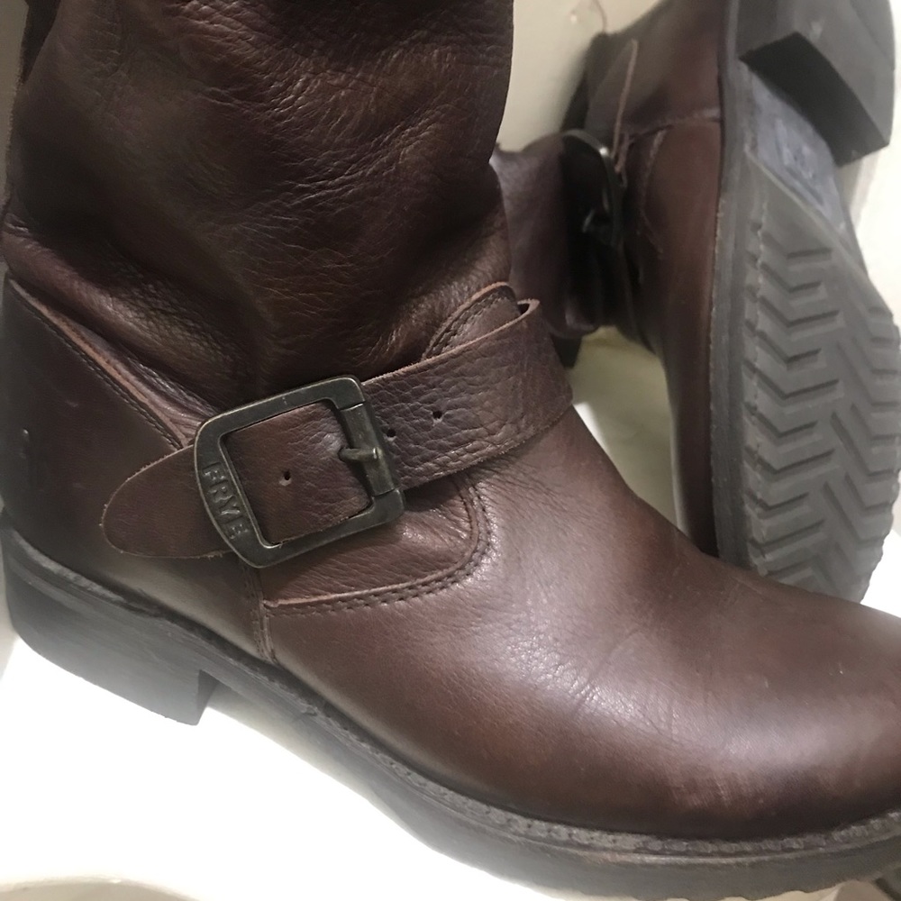 Frye Veronica short Leather Moto Boots size 5 1/2